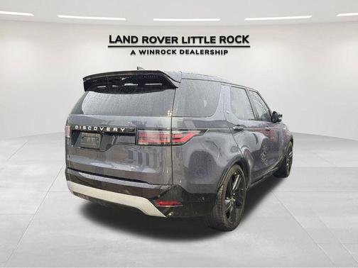 2024 Land Rover Discovery P360 Metropolitan Edition