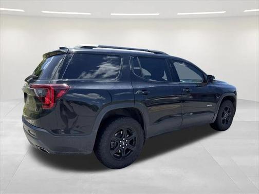 2021 GMC Acadia AWD AT4