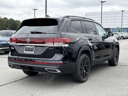 2026 Volkswagen Atlas 2.0T SE w/Technology 4MOTION