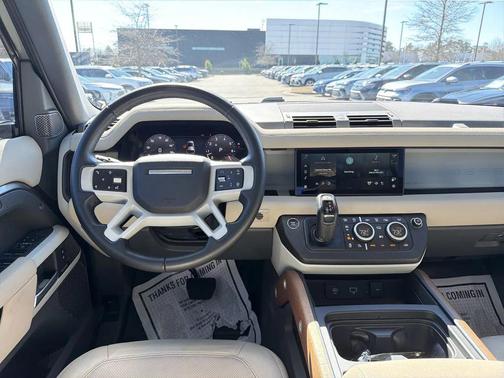 2023 Land Rover Defender 110 SE