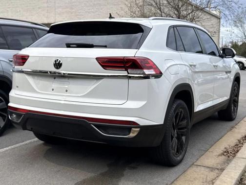 2022 Volkswagen Atlas Cross Sport 2.0T SE w/Technology