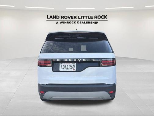 2024 Land Rover Discovery P300 S