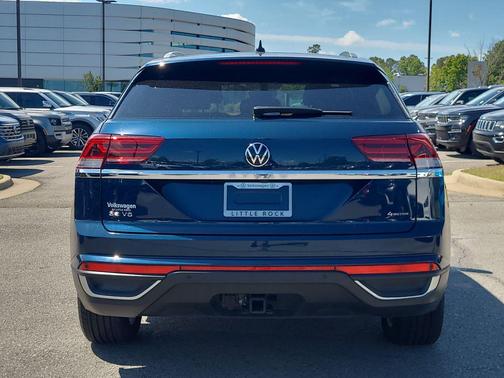 Tourmaline Blue Metallic 2023 Volkswagen Atlas Cross Sport 3.6L V6 SE w/Technology