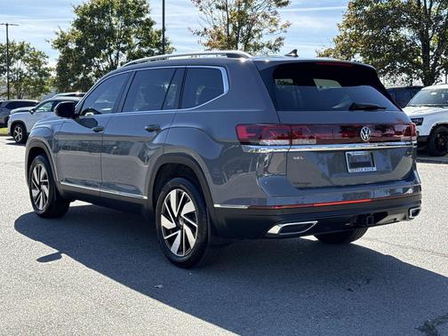 2025 Volkswagen Atlas 2.0T SEL