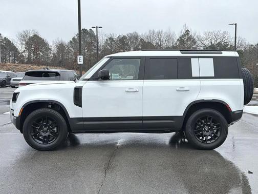 2025 Land Rover Defender 110 P300