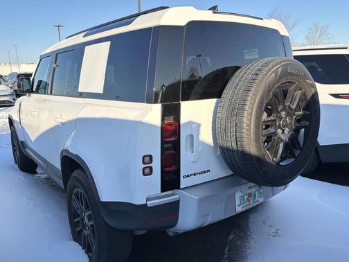 2025 Land Rover Defender 110 P300