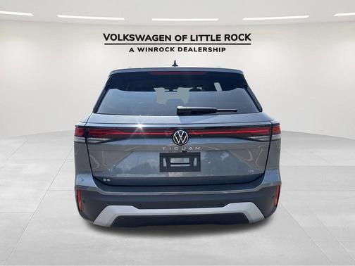 2025 Volkswagen Tiguan 2.0T SE