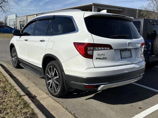 2022 Honda Pilot Elite