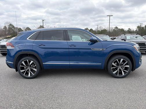 2026 Volkswagen Atlas Cross Sport 2.0T SEL Premium