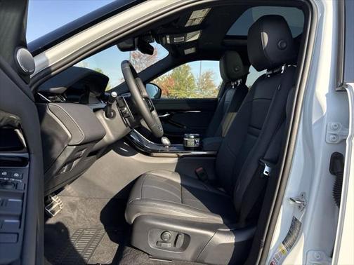 2025 Land Rover Range Rover Evoque Dynamic SE