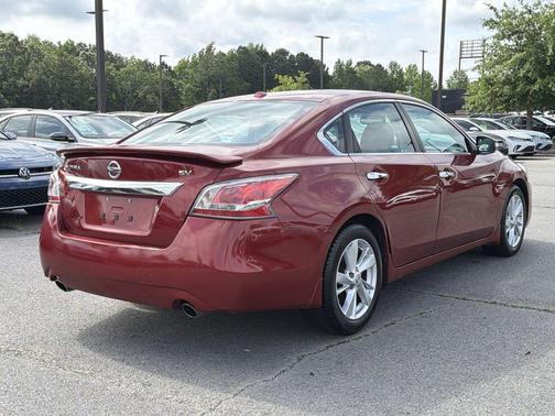 Cayenne Red 2015 Nissan Altima 2.5 SV