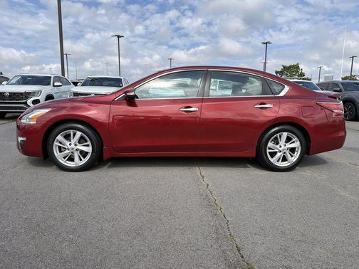 Cayenne Red 2015 Nissan Altima 2.5 SV