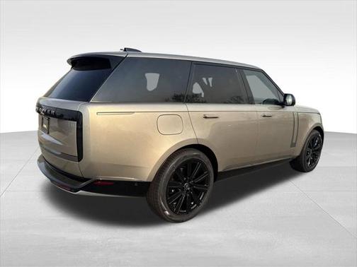 2025 Land Rover Range Rover P530 SE