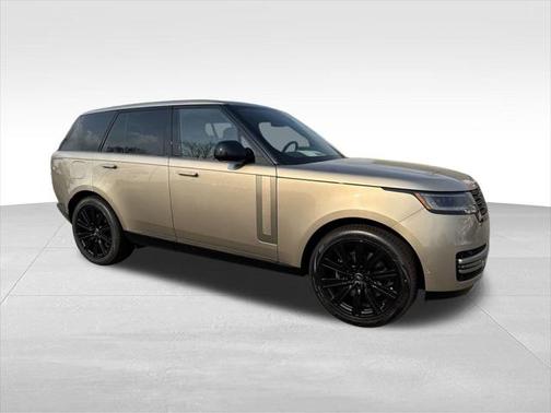 2025 Land Rover Range Rover P530 SE