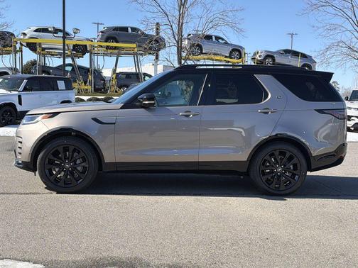 2026 Land Rover Discovery Dynamic SE