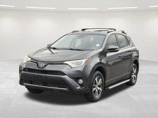 Magnetic Gray Metallic 2017 Toyota RAV4 XLE