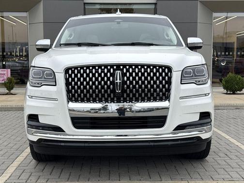 2024 Lincoln Navigator Black Label