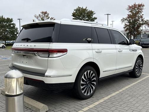 2024 Lincoln Navigator Black Label