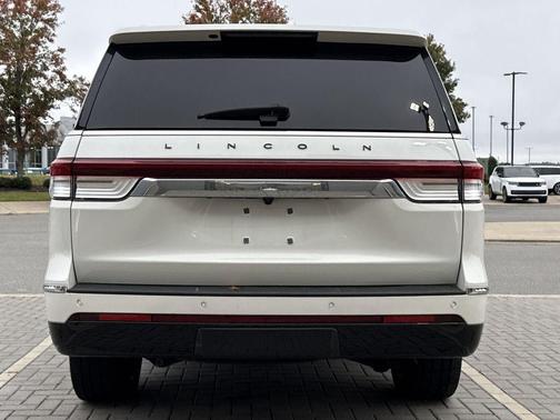 2024 Lincoln Navigator Black Label
