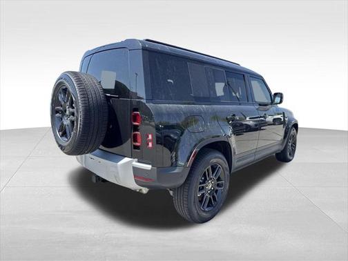 2025 Land Rover Defender 110 P400 S