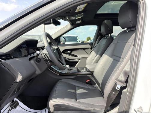 2025 Land Rover Range Rover Evoque Dynamic SE