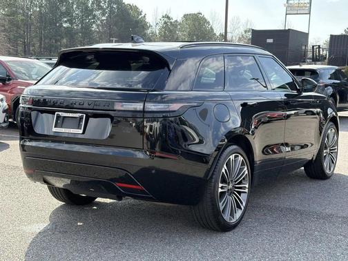 2025 Land Rover Range Rover Velar P250 SE R-Dynamic