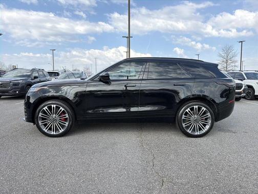 2025 Land Rover Range Rover Velar P250 SE R-Dynamic