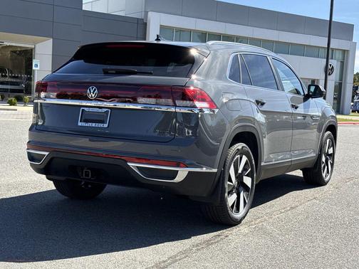 2026 Volkswagen Atlas Cross Sport 2.0T SEL