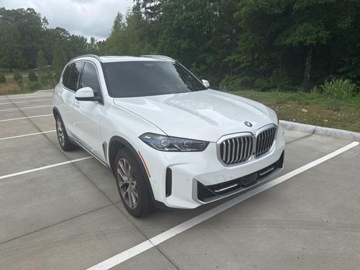 Alpine White 2024 BMW X5 xDrive40i