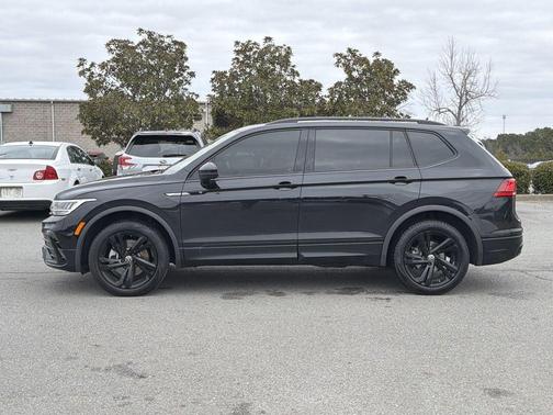 2024 Volkswagen Tiguan 2.0T SE R-Line Black 4MOTION