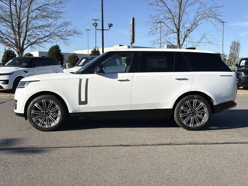 2026 Land Rover Range Rover P530 SE 7 Seat