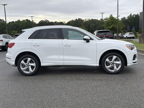 Ibis White 2021 Audi Q3 40 Premium
