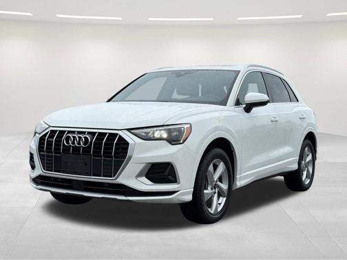 Ibis White 2021 Audi Q3 40 Premium