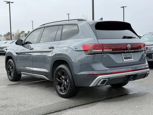 2025 Volkswagen Atlas 2.0T Peak Edition