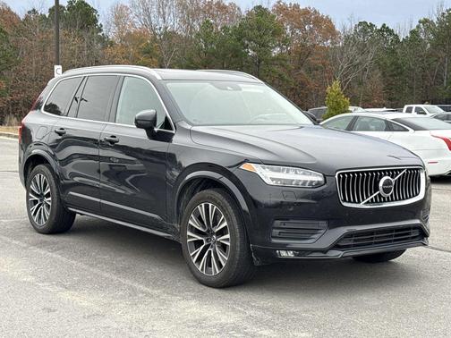 2021 Volvo XC90 T5 Momentum