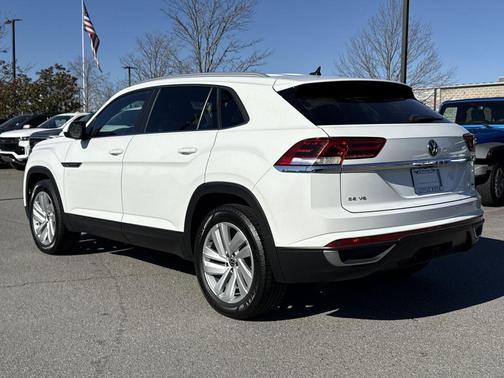 2022 Volkswagen Atlas Cross Sport 3.6L V6 SE w/Technology