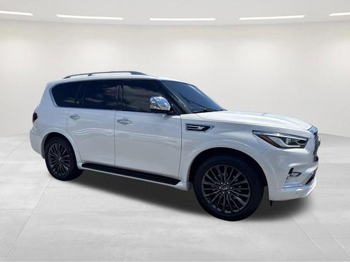 2023 INFINITI QX80 SENSORY AWD