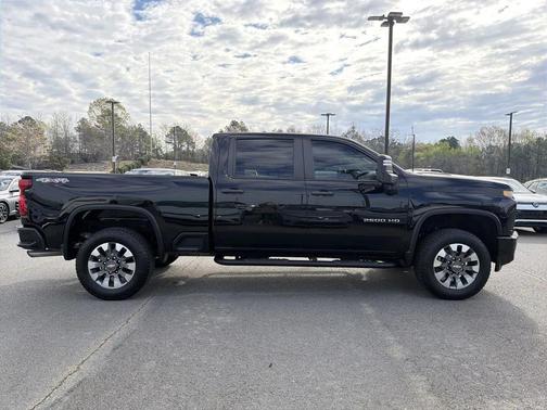 2022 Chevrolet Silverado 2500 Custom
