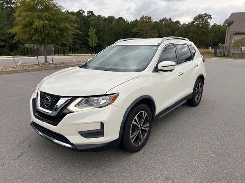 2020 Nissan Rogue SV