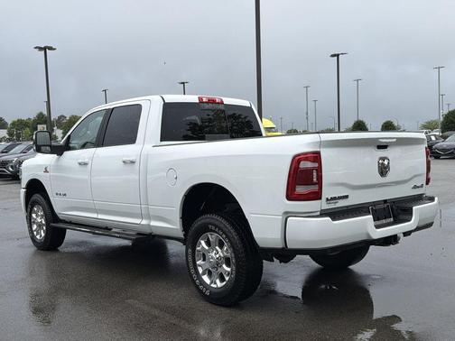 Bright White Clearcoat 2024 RAM 2500 Laramie Crew Cab 4x4 6'4' Box
