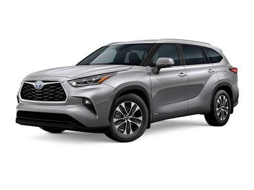 Celestial Silver Metallic 2025 Toyota Highlander Hybrid XLE