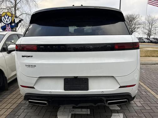2024 Land Rover Range Rover Sport SE
