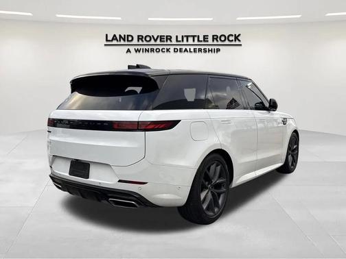 2024 Land Rover Range Rover Sport SE