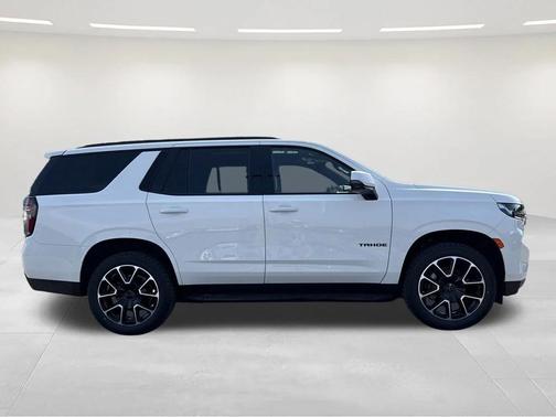2022 Chevrolet Tahoe 4WD RST