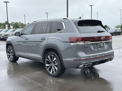 Pure Gray 2026 Volkswagen Atlas 2.0T SEL Premium R-Line 4MOTION