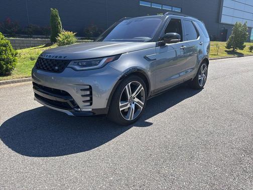 Grey 2022 Land Rover Discovery P360 HSE R-Dynamic
