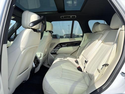 White 2026 Land Rover Range Rover P400 SE