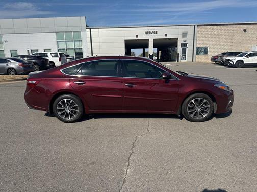 2016 Toyota Avalon XLE Premium