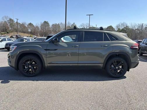 avocado green pearl 2026 Volkswagen Atlas Cross Sport 2.0T SEL