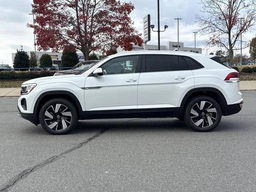 2026 Volkswagen Atlas Cross Sport 2.0T SE w/Technology